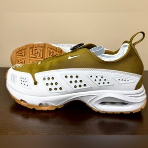 Nike Air Max SNDR Women’s – NWOB US 7.5
